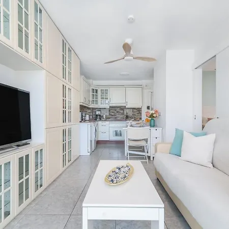 Apartment Chic, Cosy & Quiet Near The *