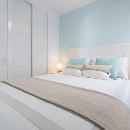 Chic, Cosy & Quiet Near The