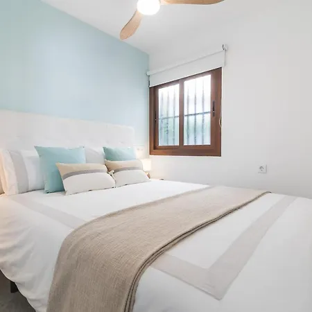 Chic, Cosy & Quiet Near The *