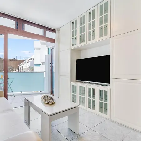 Apartment Chic, Cosy & Quiet Near The Mogan